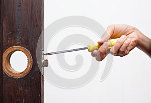 Locksmith fix lock on wooden door