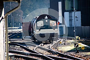 Locomotive shed for shunting locomotives