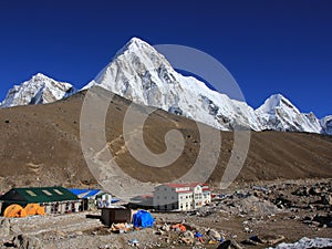 Lodges in Gorakshep, last lodges before the EVerest Base Camp