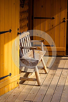 Log cabin portico