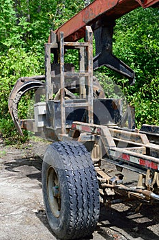 Log Loader Trailer and Grapple