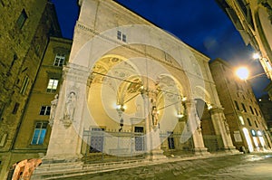 Loggia della Mercanzia photo