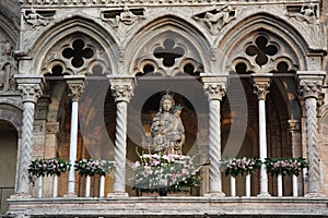 Loggia with madonna and child