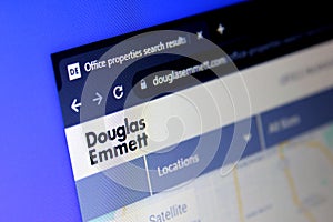 Douglas Emmett logo