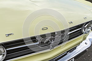 Logo symbol of an oldtimer Ford Mustang