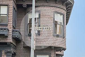 Lombard Street Sign