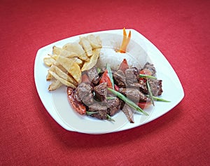 Lomo saltado gastronomia peruana