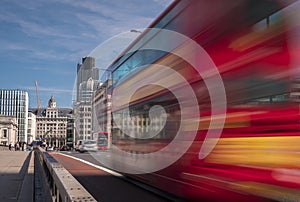 London bus speeds across London Bridge