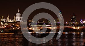 London city night scenic