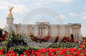 Buckingham Palace, London, England, August 2014 - Buckingham Palace and formal garden