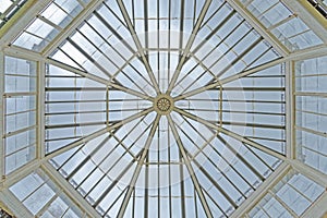 london kew gardens: Octagonal skylight