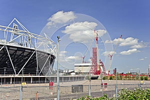 London Olympics 2012 stadium nears completion