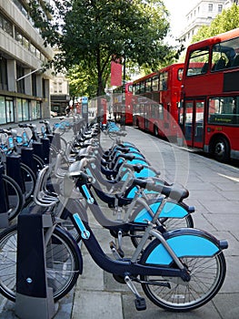 London public transport: bike hire and buses