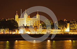 London - River Thames - Historic Tower of London at Night