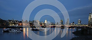 London skyline, night scene