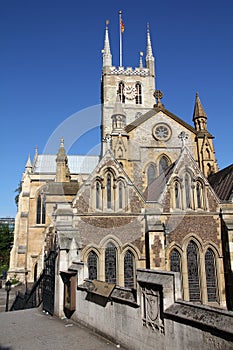 London - Southwark Cathedral photo