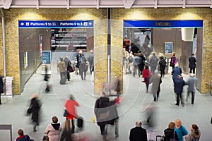 London Train Tube station Blur people movement