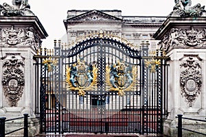 London, United Kingdom: Main gate of Buckingham Palace