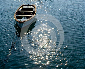 Solitario un barco 