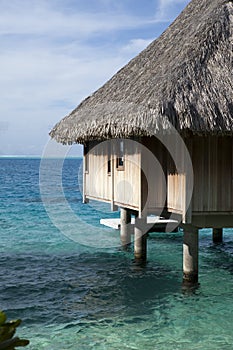 Lonely hut at the infinite ocean