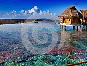 Lonely hut at the infinite ocean