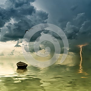 The lonely old boat at the ocean