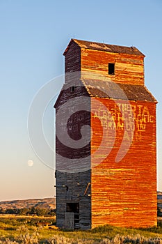 Long abandoned grain elevator