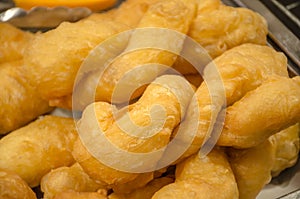 Long Chinese doughnut (Chinese cruller)