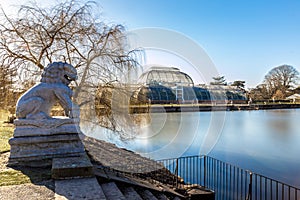 Long exposure shot of fountain and pavilion in Kew Gardens, London