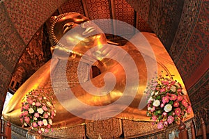 The Long Reclining Buddha (Phra Buddhasaiyas) in Wat Pho