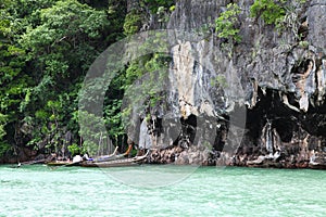 Long tail boats