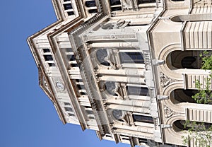 Lonja del Comercio building