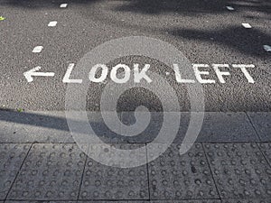 look left sign