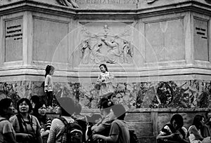 Looking for attentions