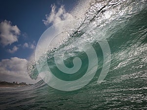 Looking at the big shorebreak wave