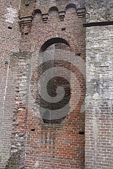 Looking inside a ruin from the outside