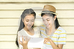 Looking at tabletÃÂ 