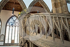 Looking up to Pulpit Hull Minster