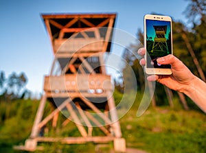 Lookout and display of smartphone