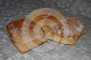 Loose bread prepared in an ancient way