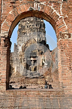 Lop Buri, Thailand: Wat Prang Sam Yot