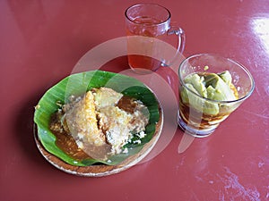 Lopez, sumsum porridge and sepang wood drink