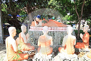 The Lord buddha death statue