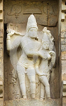 Lord Shiva and Devi Parvati statue.