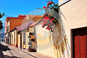 Los Llanos de Aridane, squares corners and streets photo