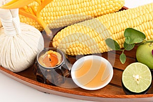 Lotion to reduce dark spots with corn, lemon and honey.