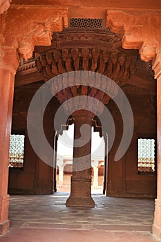 Lotus throne, Diwan-E-Khas, Fatehpur Sikri, Uttar Pradesh