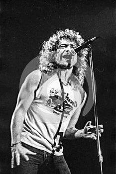 Lou Gramm of Foreigner 1993 live