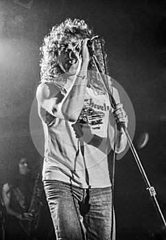 Lou Gramm of Foreigner 1993 live