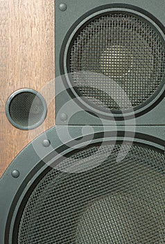 Loud speaker system details